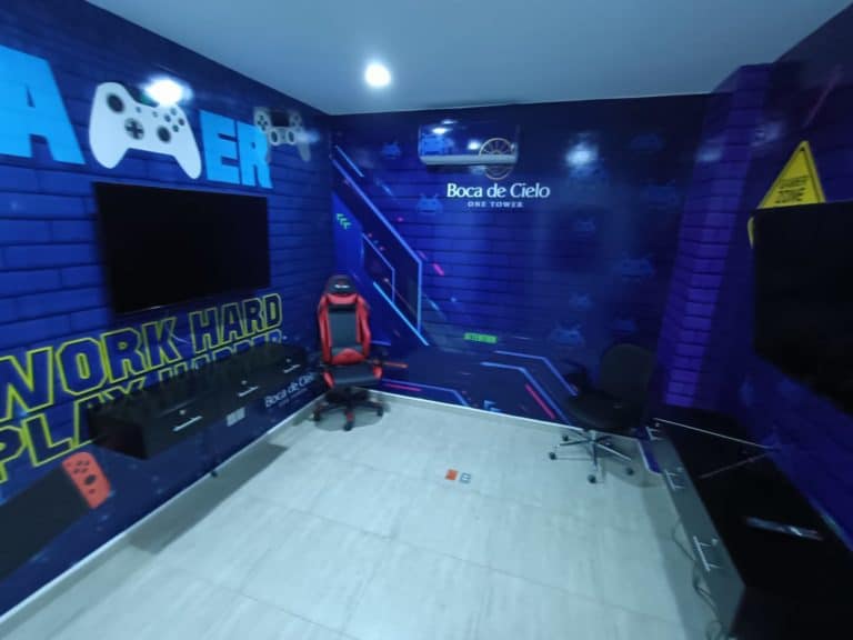 Boca del Cielo Game Room