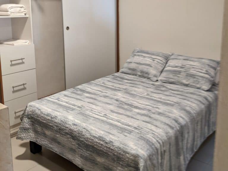 Studio- Bed