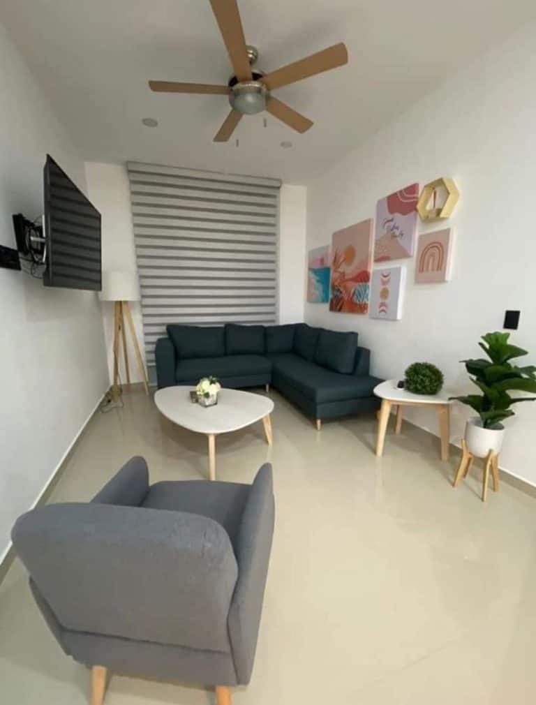 Isurus LRoom
