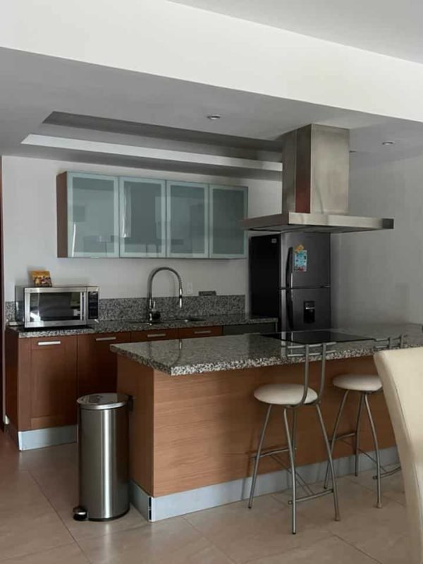 Peninsula Kitchen
