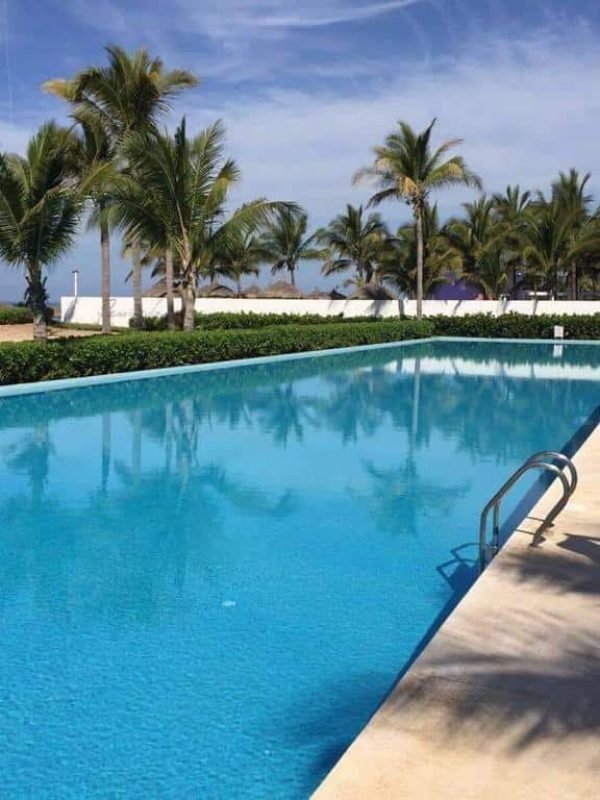 Peninsula Pool (1)